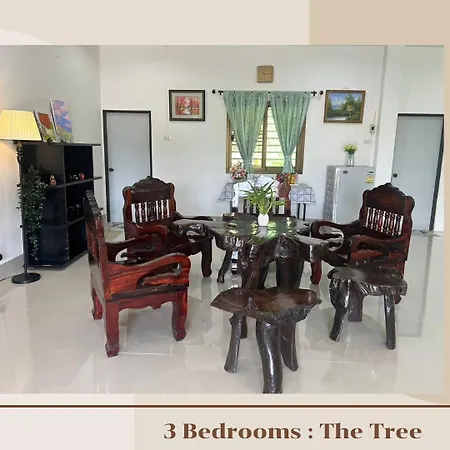 Villa Betong House In The Garden Exterior foto