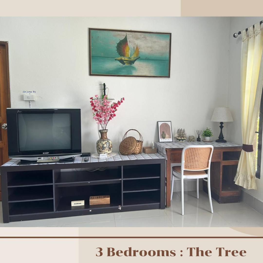 House In The Garden Rumah percutian